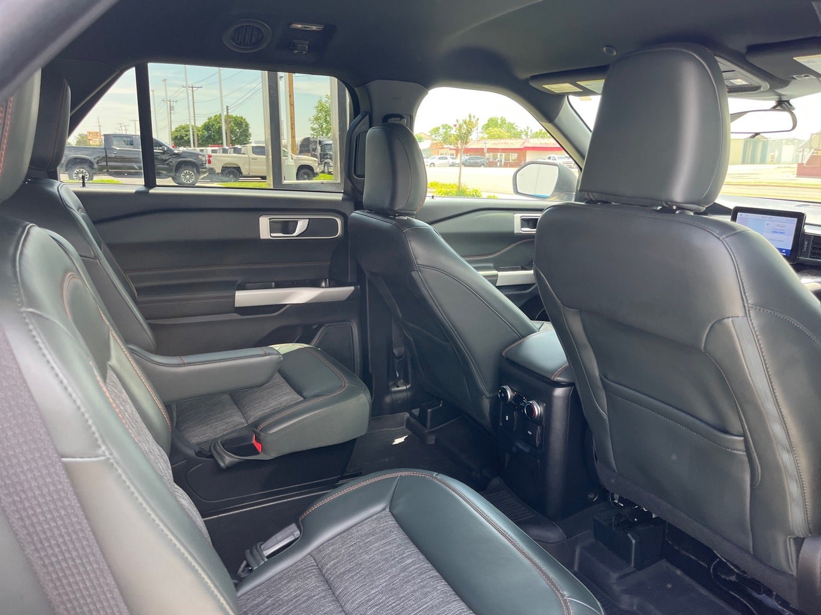 Used 2023 Ford Explorer Timberline AWD/4WD image 9