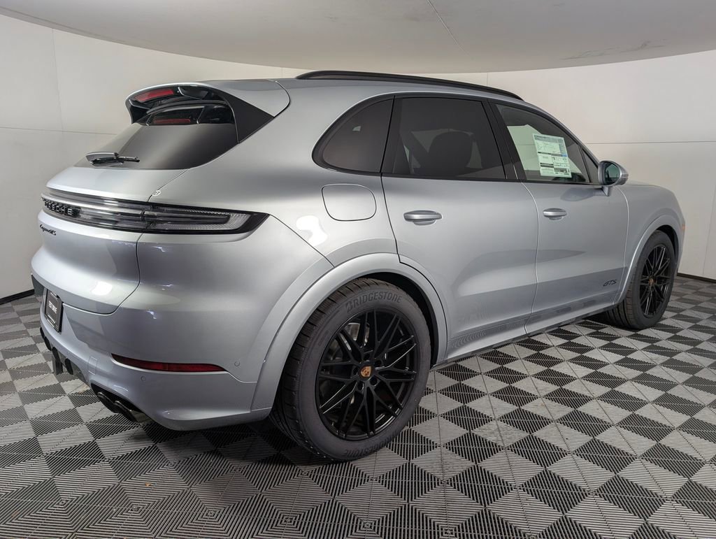 New 2026 Porsche Cayenne GTS image 7