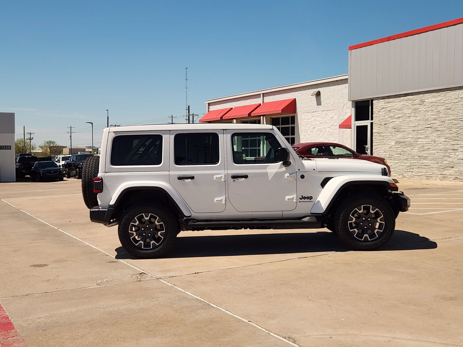 New 2026 Jeep Wrangler Unlimited Sahara AWD/4WD image 7