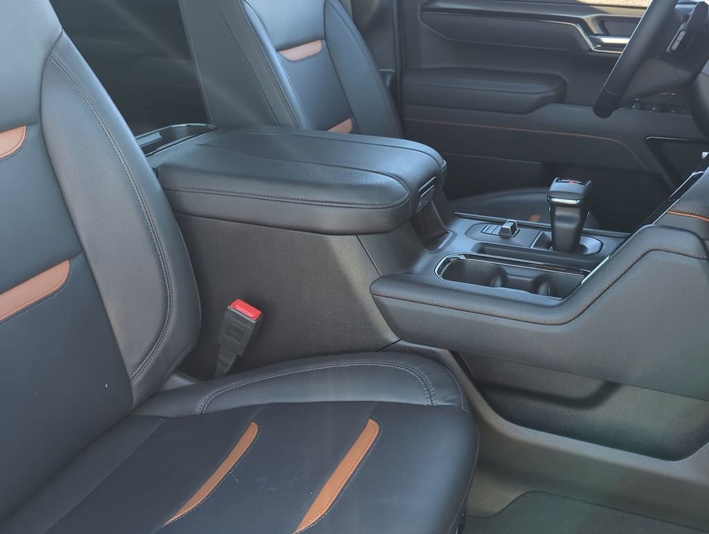 Used 2025 GMC Sierra 1500 AT4 image 27