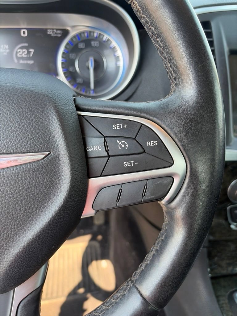 Used 2015 Chrysler 300 C AWD/4WD image 14