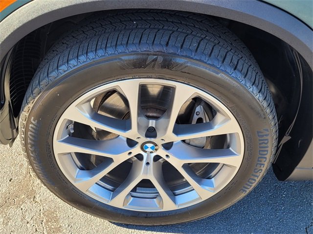 Used 2024 BMW X5 sDrive40i w/ Premium Package image 16