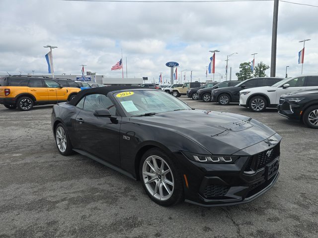 Used 2024 Ford Mustang GT Premium image 3