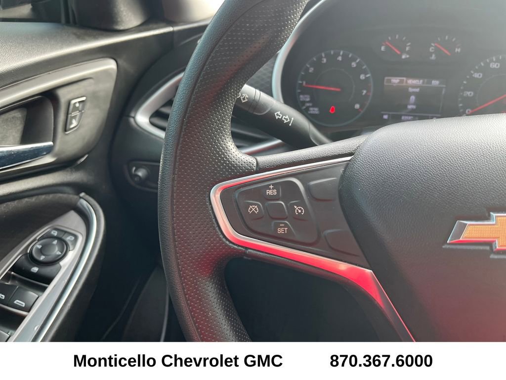 Used 2022 Chevrolet Malibu LT FWD image 14
