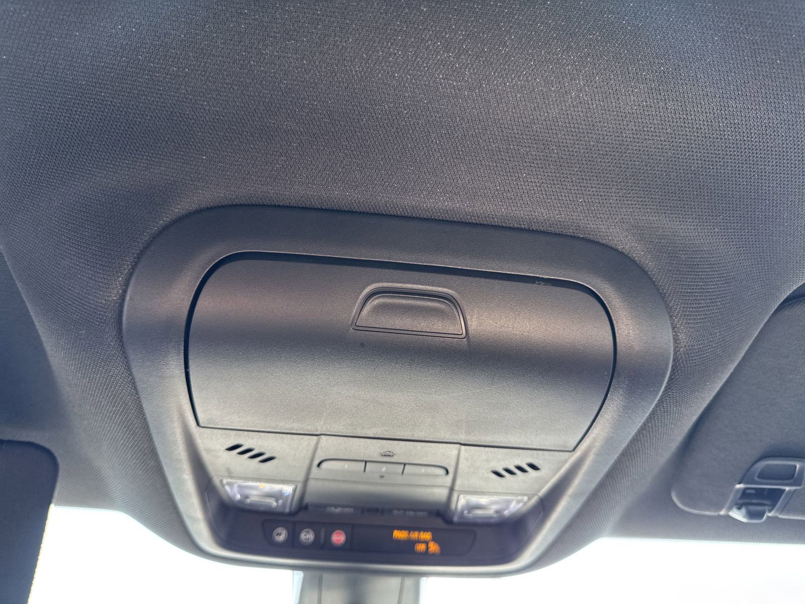 Used 2022 Buick Enclave Premium image 27