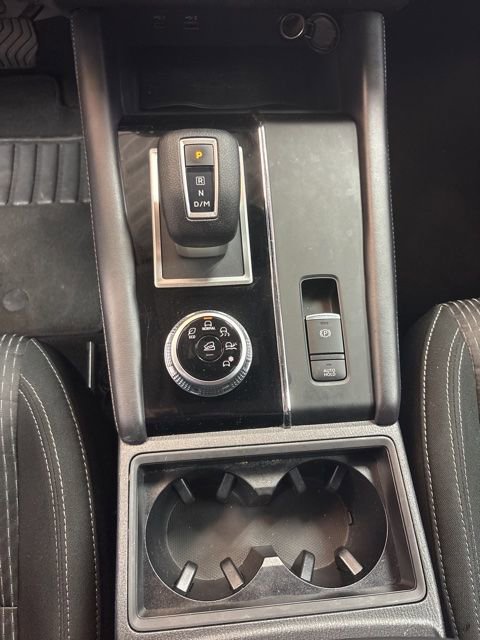 Used 2024 Mitsubishi Outlander ES FWD image 15