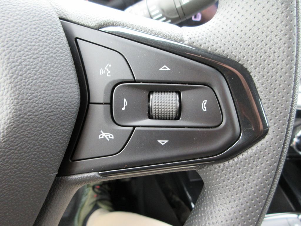 New 2026 Chevrolet Trax LT FWD image 25