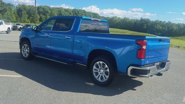 Used 2022 Chevrolet Silverado 1500 LTZ w/ Z71 Off-Road Package AWD/4WD image 6