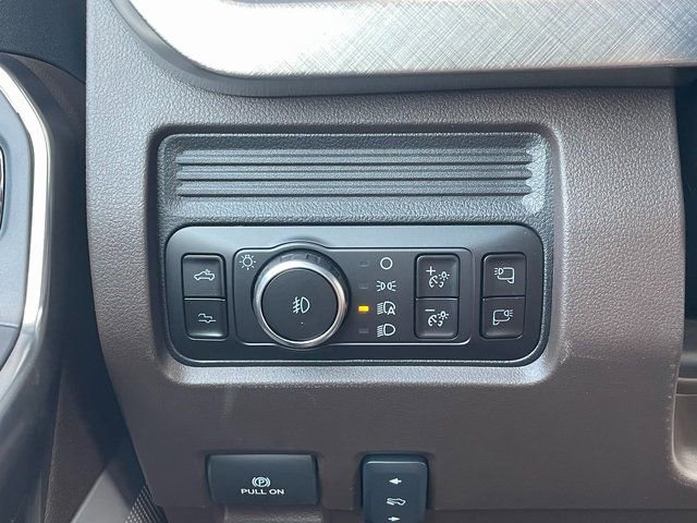 New 2025 Ford F350 King Ranch w/ Chrome Package image 28