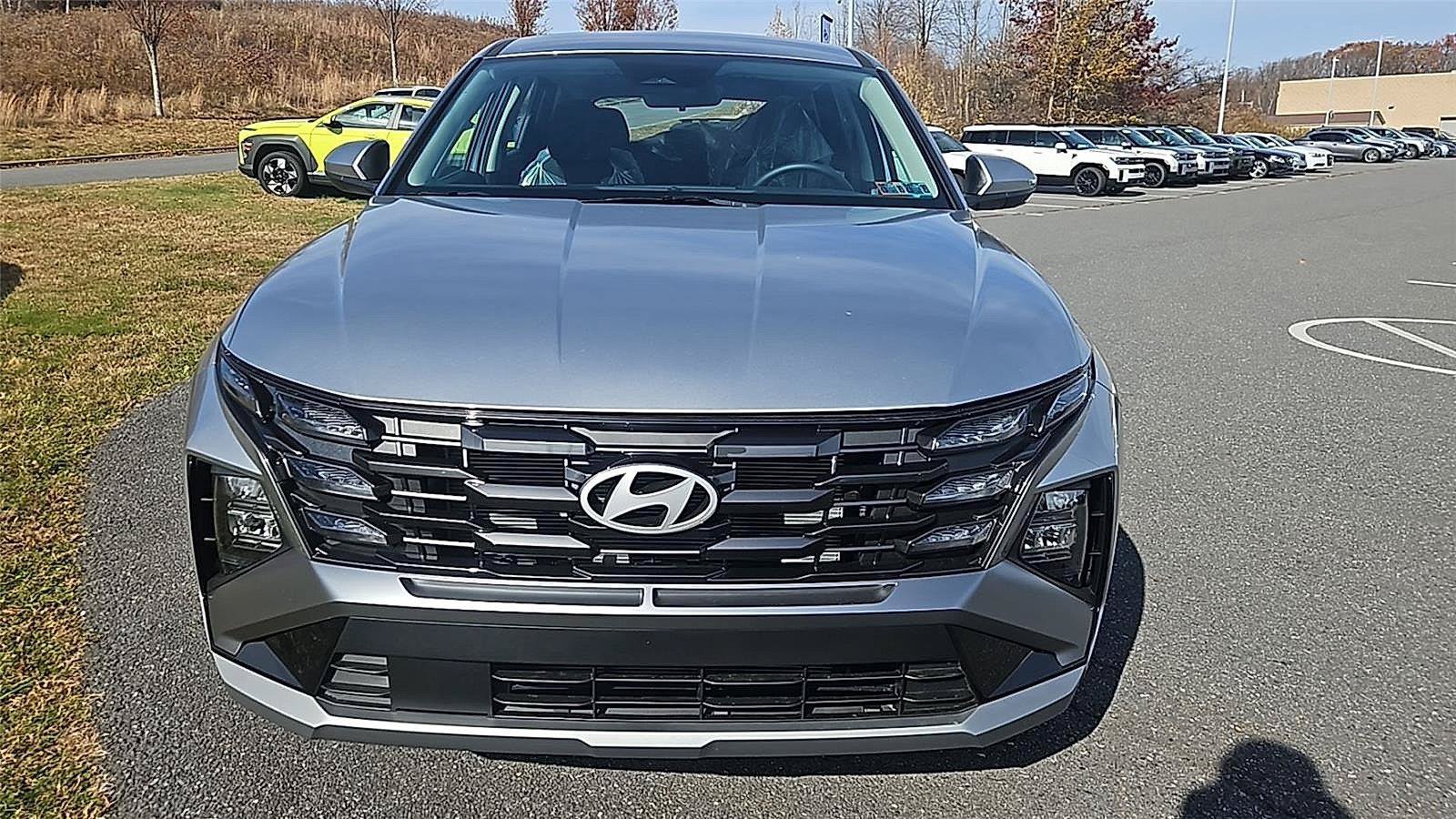 New 2026 Hyundai Tucson SE AWD/4WD image 2