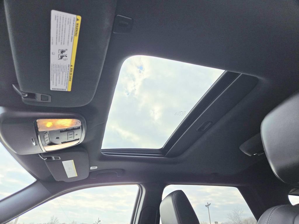 Used 2022 Dodge Durango GT image 9