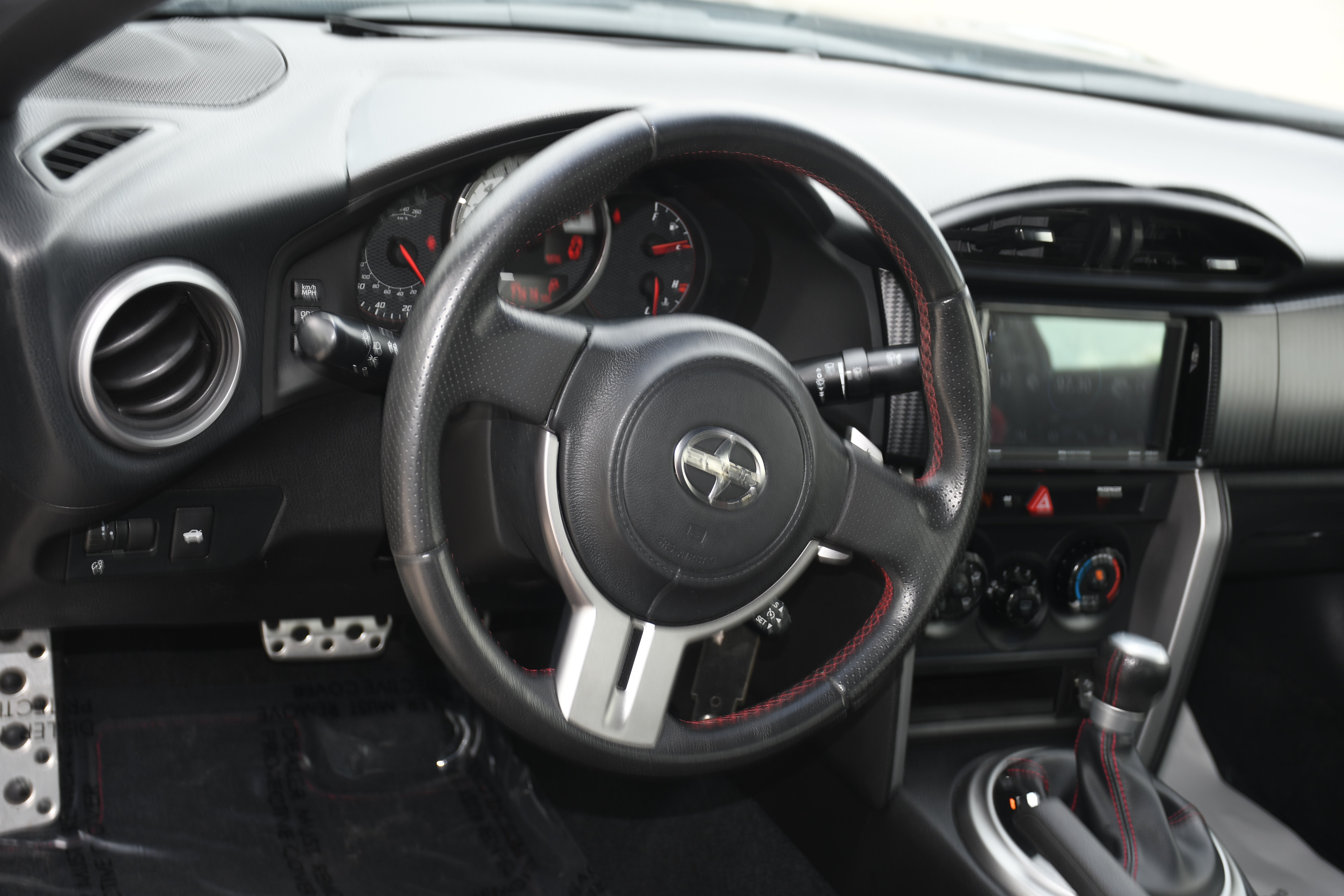 Used 2013 Scion FR-S RWD image 8