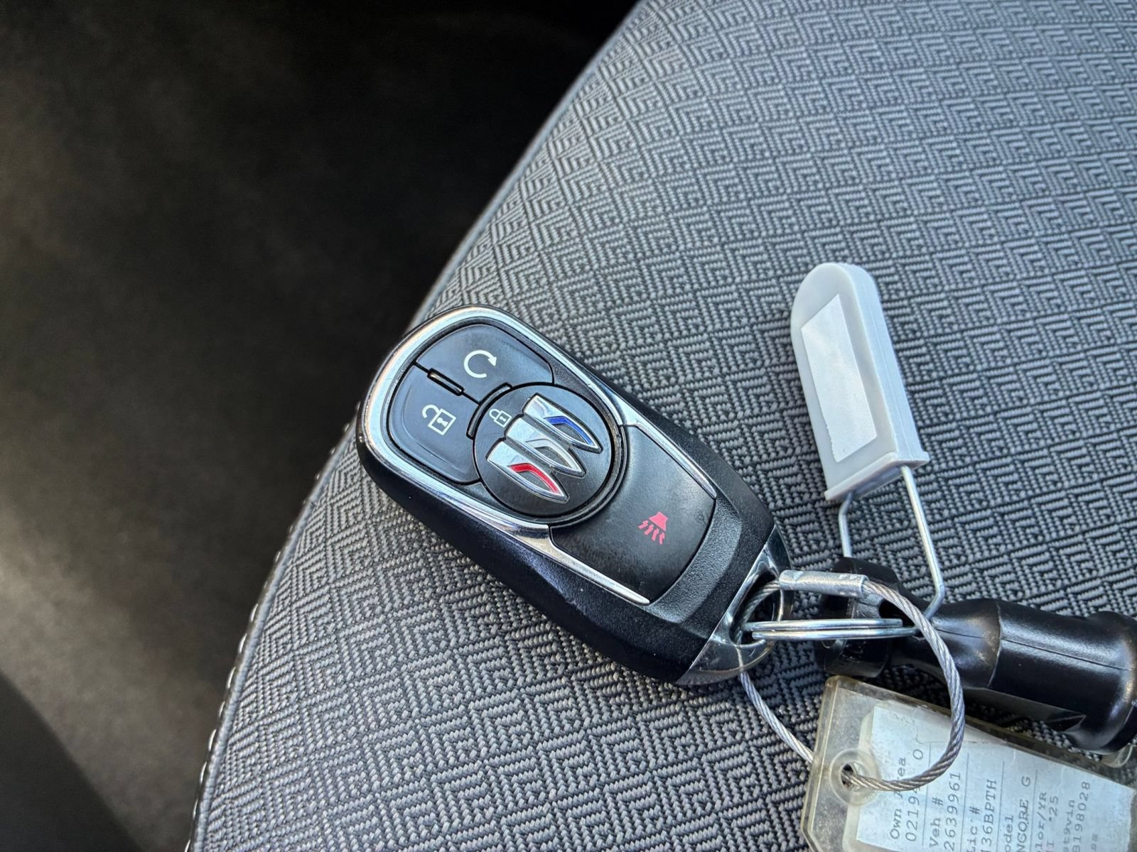 Used 2025 Buick Encore GX Preferred AWD/4WD image 21