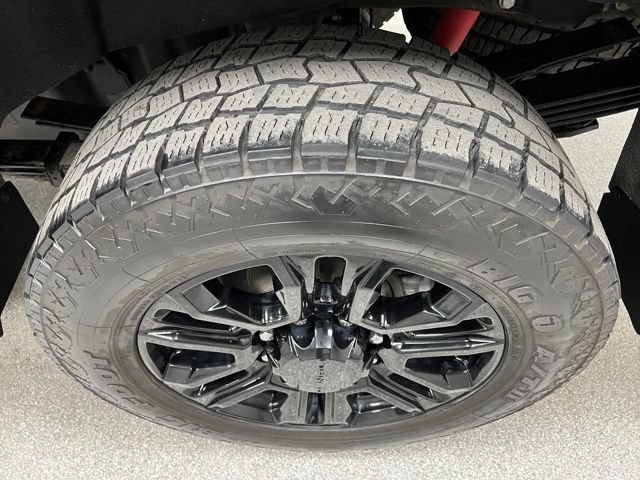 Used 2021 GMC Sierra 3500 Denali w/ Denali Black Diamond Edition AWD/4WD image 15