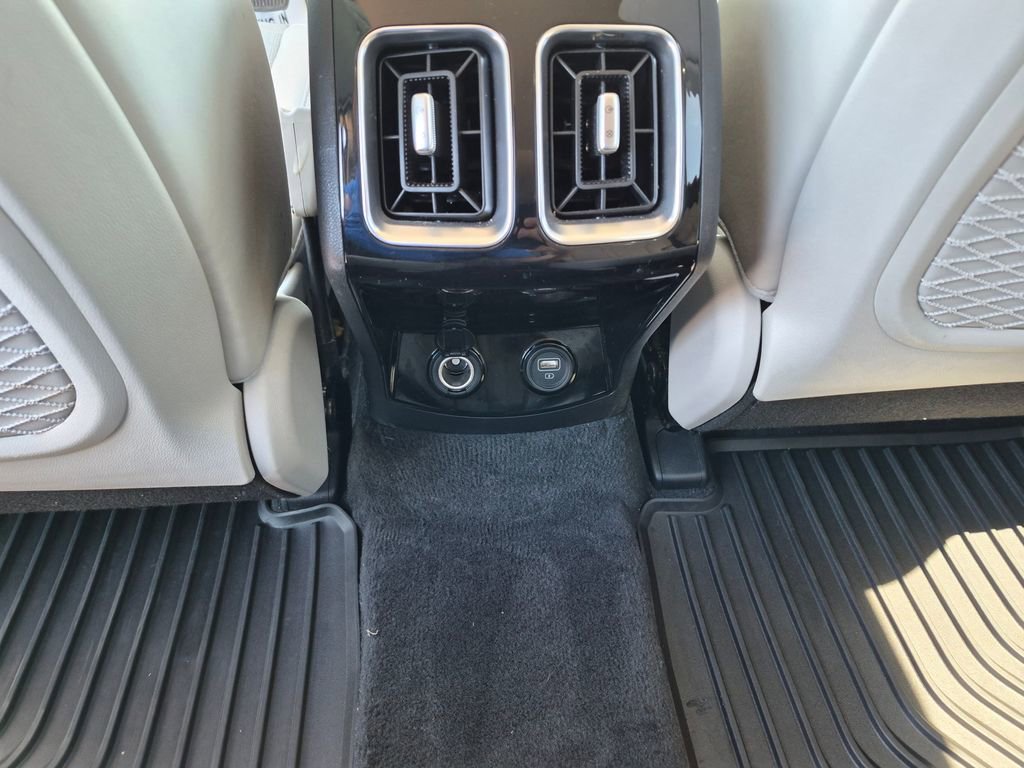Used 2022 Kia Sorento SX AWD/4WD image 32