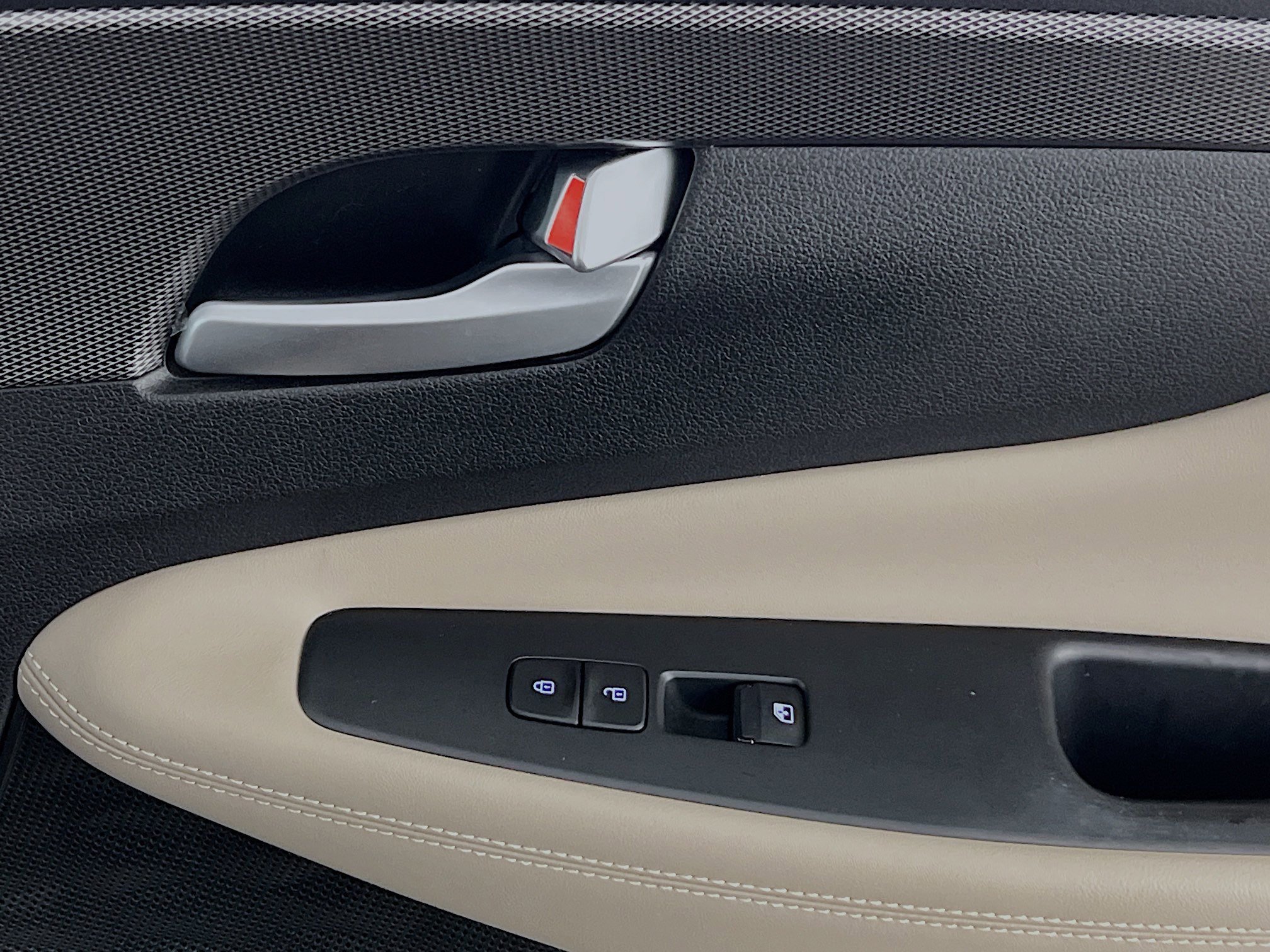 Used 2019 Hyundai Santa Fe FWD image 32