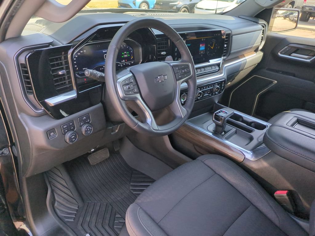 Used 2022 Chevrolet Silverado 1500 RST AWD/4WD image 17