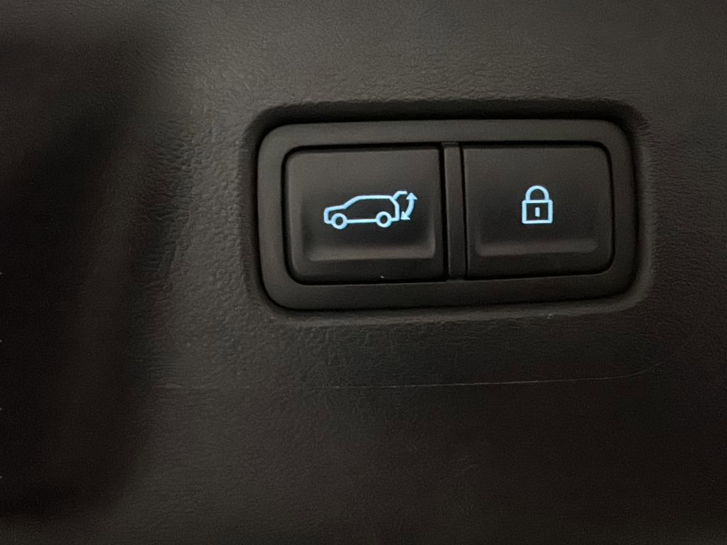 Used 2025 Hyundai Santa Fe SE image 18