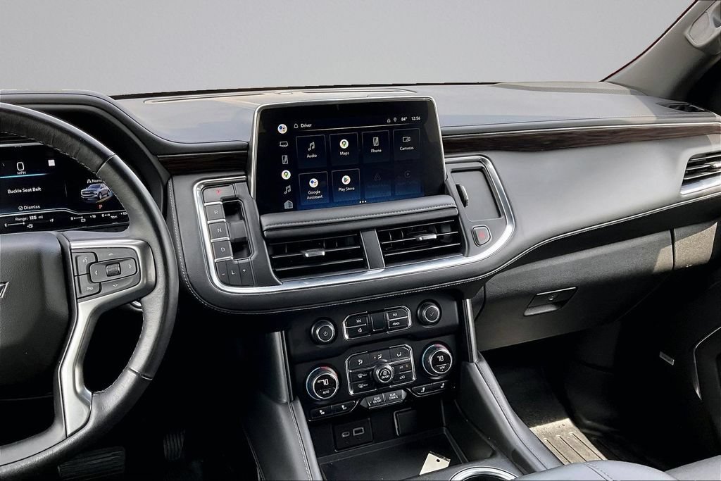 Used 2022 Chevrolet Tahoe Z71 w/ Luxury Package AWD/4WD image 6