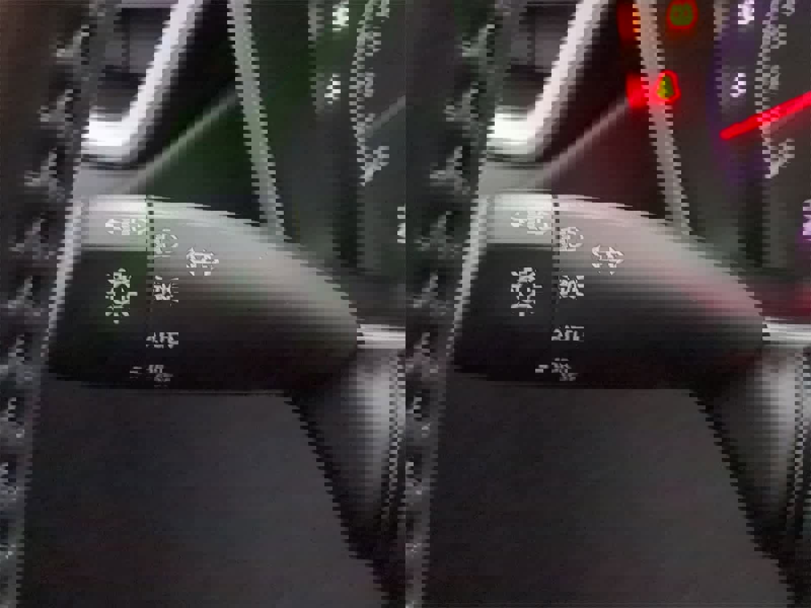 Used 2021 Toyota Corolla SE image 25