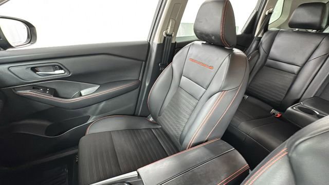 Certified 2025 Nissan Rogue SV AWD/4WD image 13