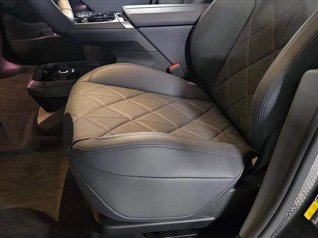 New 2026 BMW iX xDrive60 w/ M Sport Package image 4