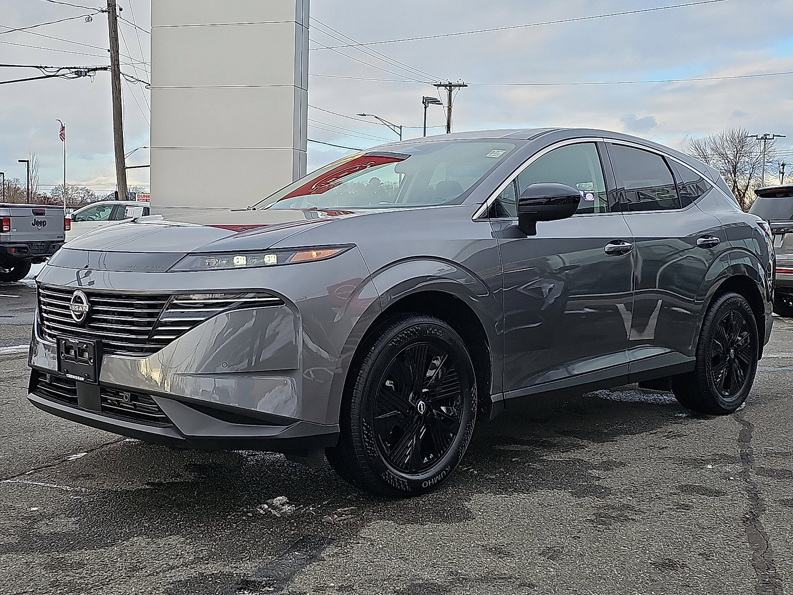 Certified 2025 Nissan Murano SV image 3