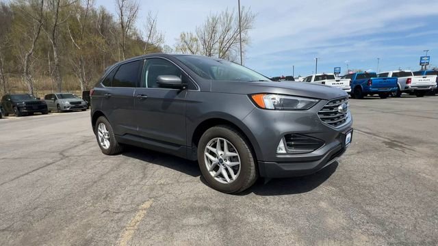 Used 2022 Ford Edge SEL w/ Convenience Package AWD/4WD image 2