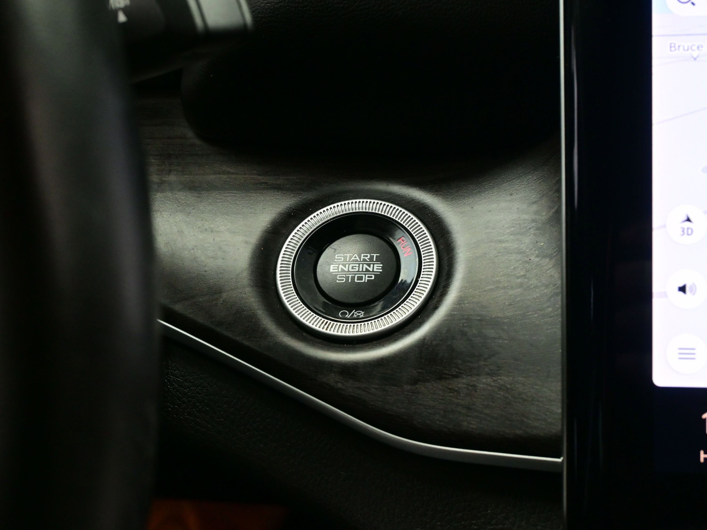 Used 2022 Jeep Grand Cherokee L Limited w/ Luxury Tech Group II image 21