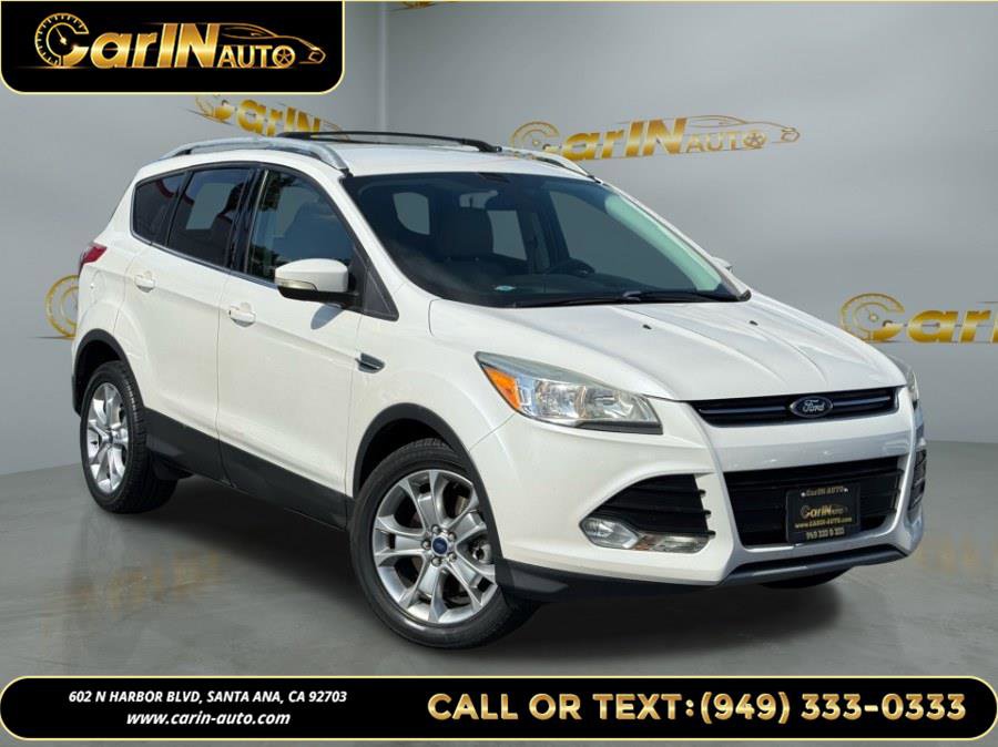 Used 2015 Ford Escape Titanium image 3