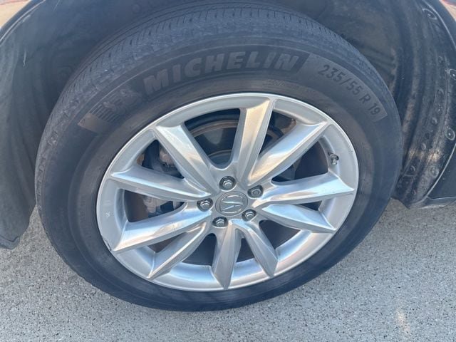 Used 2019 Acura RDX FWD image 2