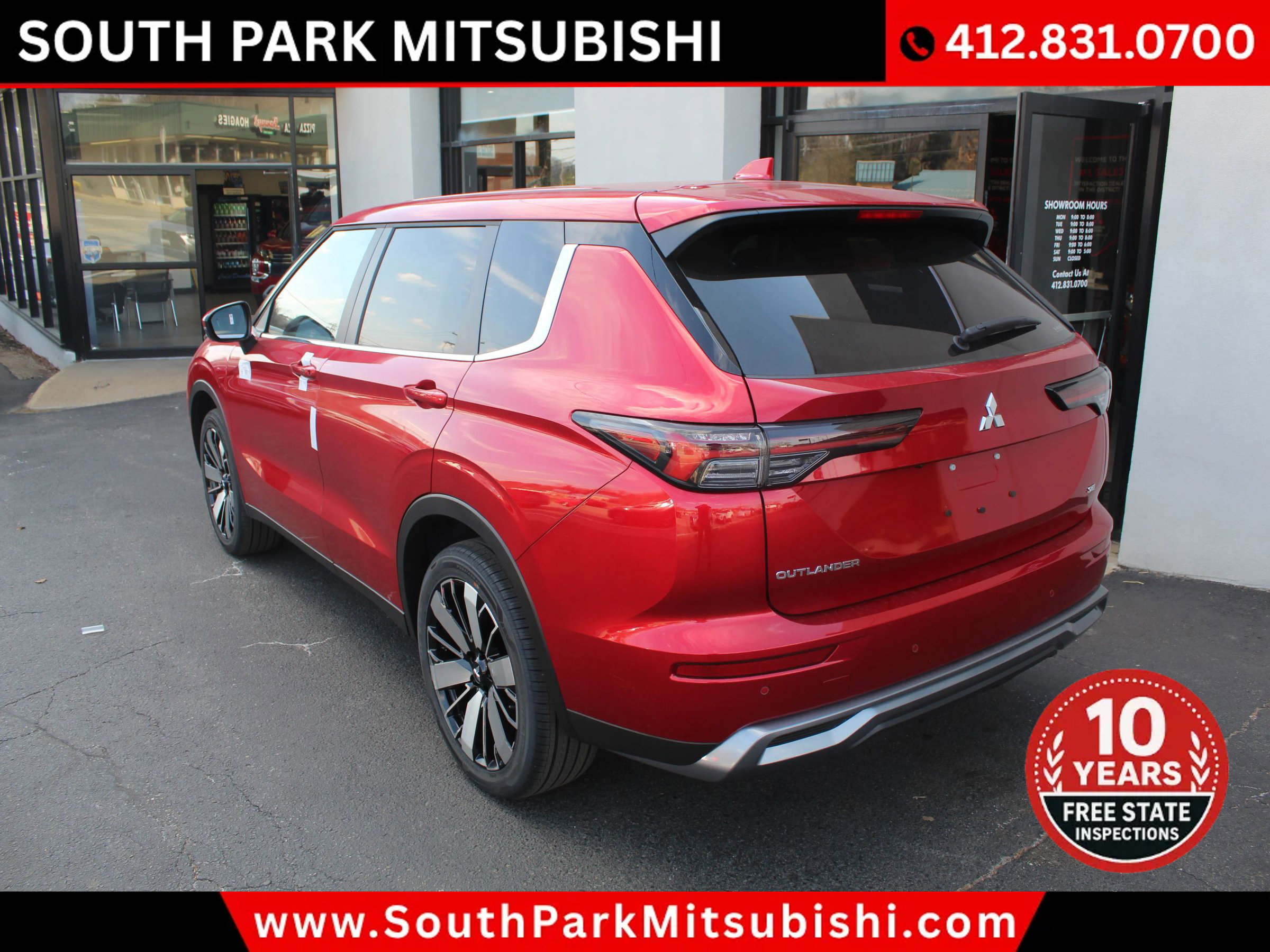 New 2025 Mitsubishi Outlander SE image 8