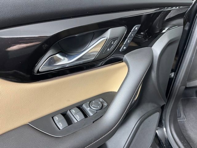 Used 2023 Chevrolet Blazer Premier w/ Enhanced Convenience Package image 16
