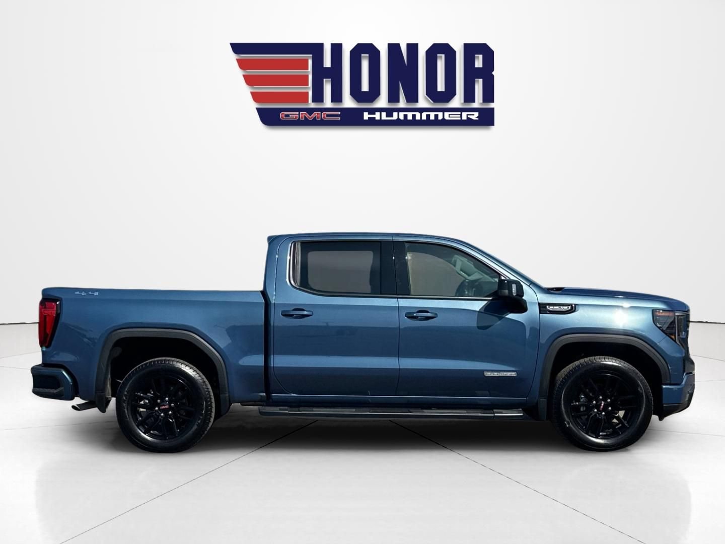Used 2026 GMC Sierra 1500 Elevation w/ Elevation Premium Package AWD/4WD image 3