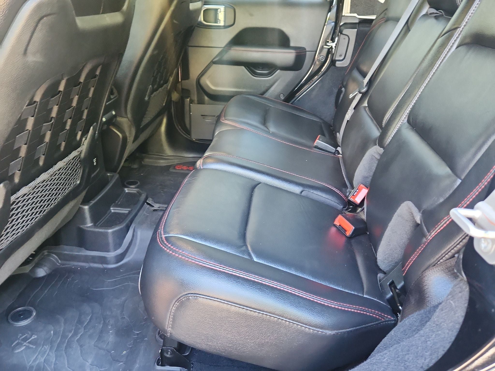 Used 2021 Jeep Wrangler Unlimited Rubicon AWD/4WD image 9