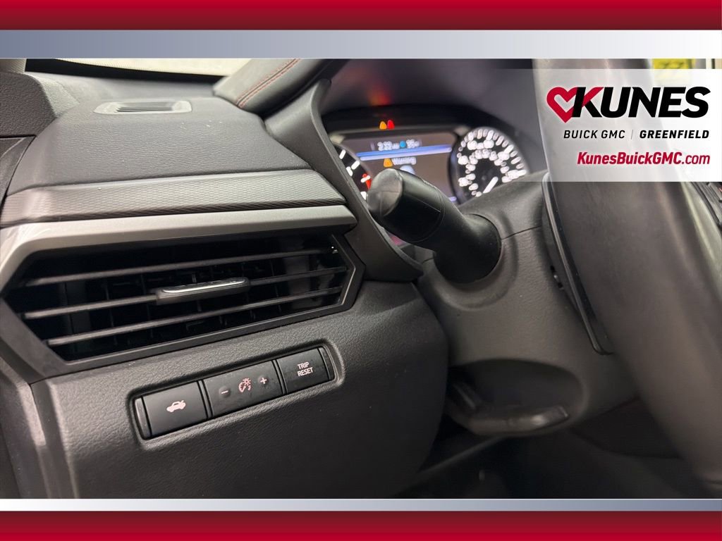 Used 2025 Nissan Altima 2.5 SR FWD image 17