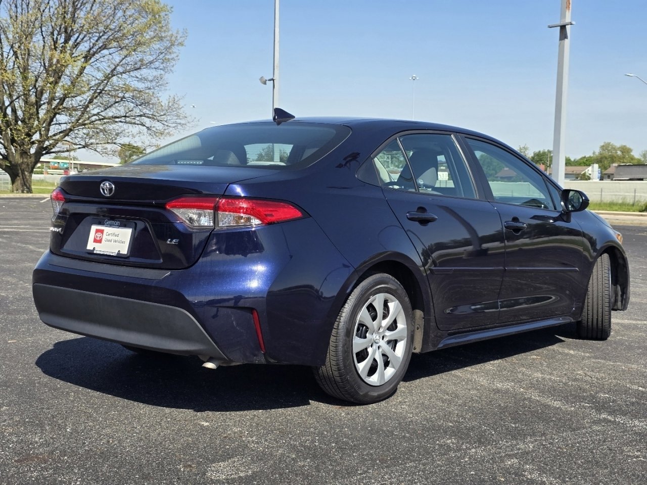 Used 2024 Toyota Corolla LE FWD image 13