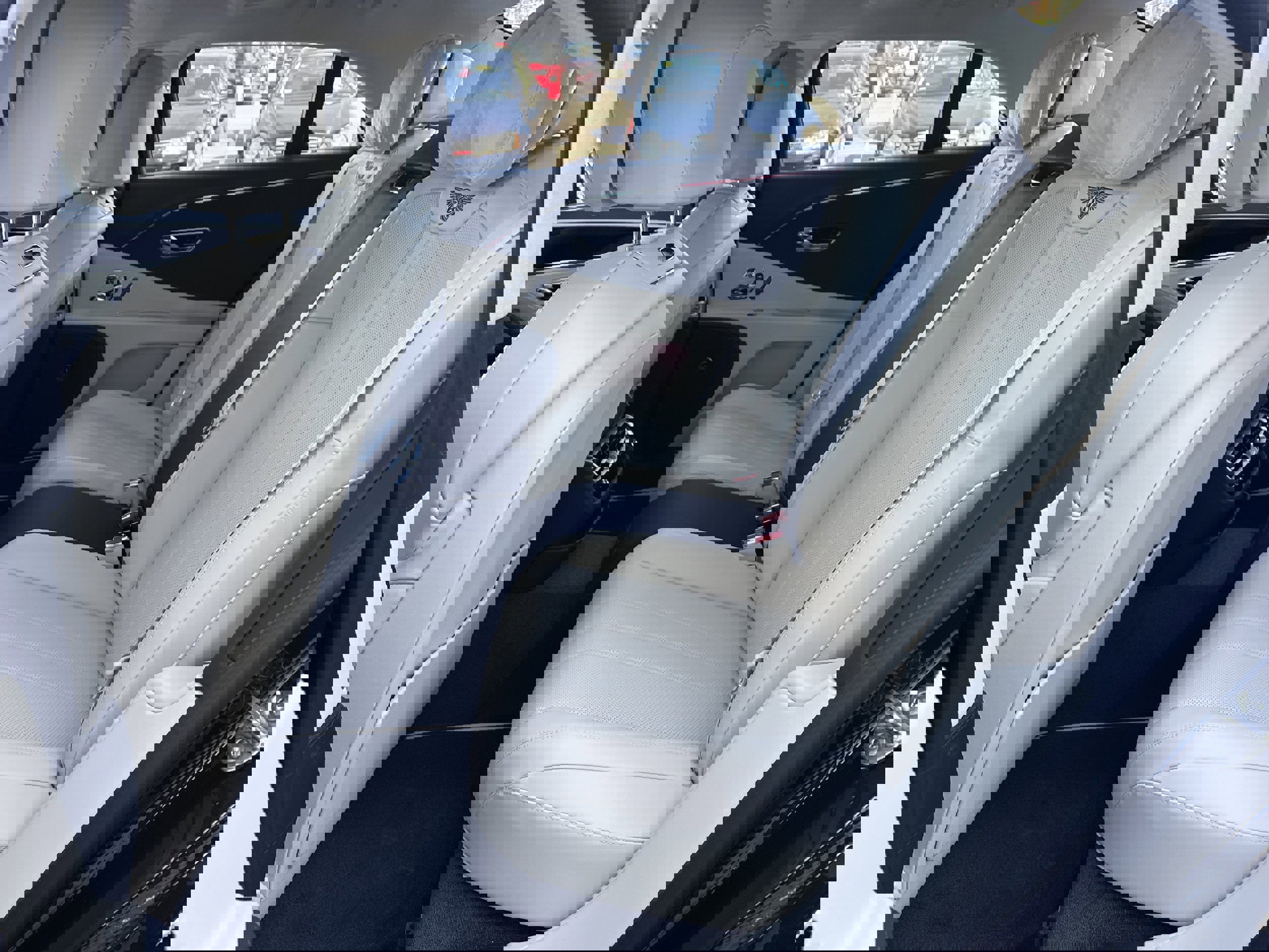 New 2026 Bentley Flying Spur Plug-In Hybrid image 29