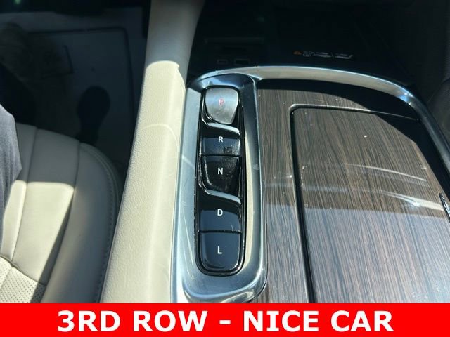 Used 2023 Buick Enclave Essence w/ Sport Touring Edition FWD image 25