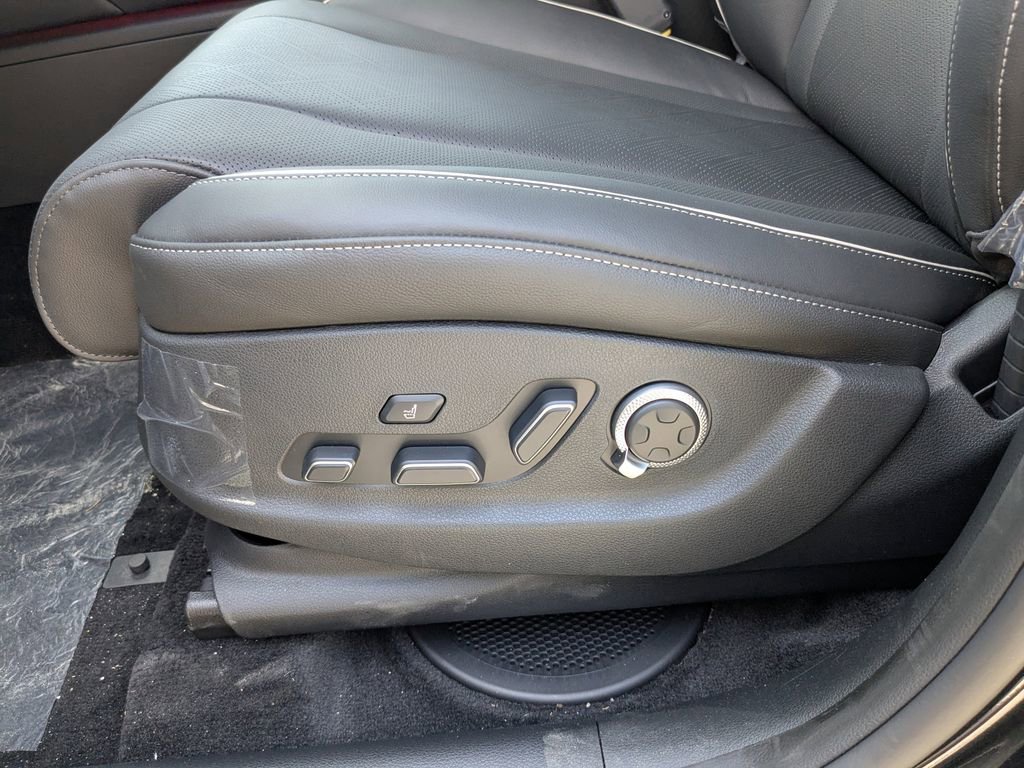 New 2025 Genesis GV80 3.5T Advanced image 17