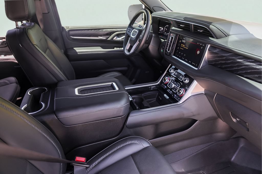 Used 2023 GMC Yukon Denali AWD/4WD image 34
