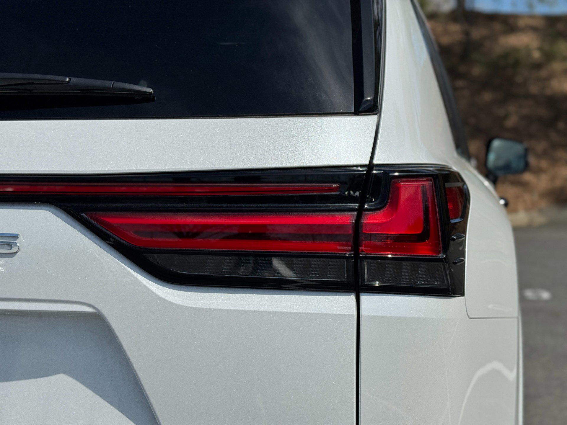 Used 2024 Lexus LX 600 4WD w/ Appearance Package image 17