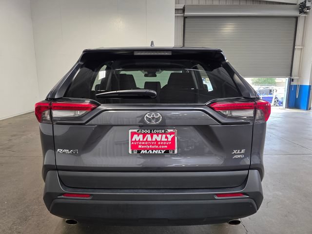 Used 2025 Toyota RAV4 XLE AWD/4WD image 4