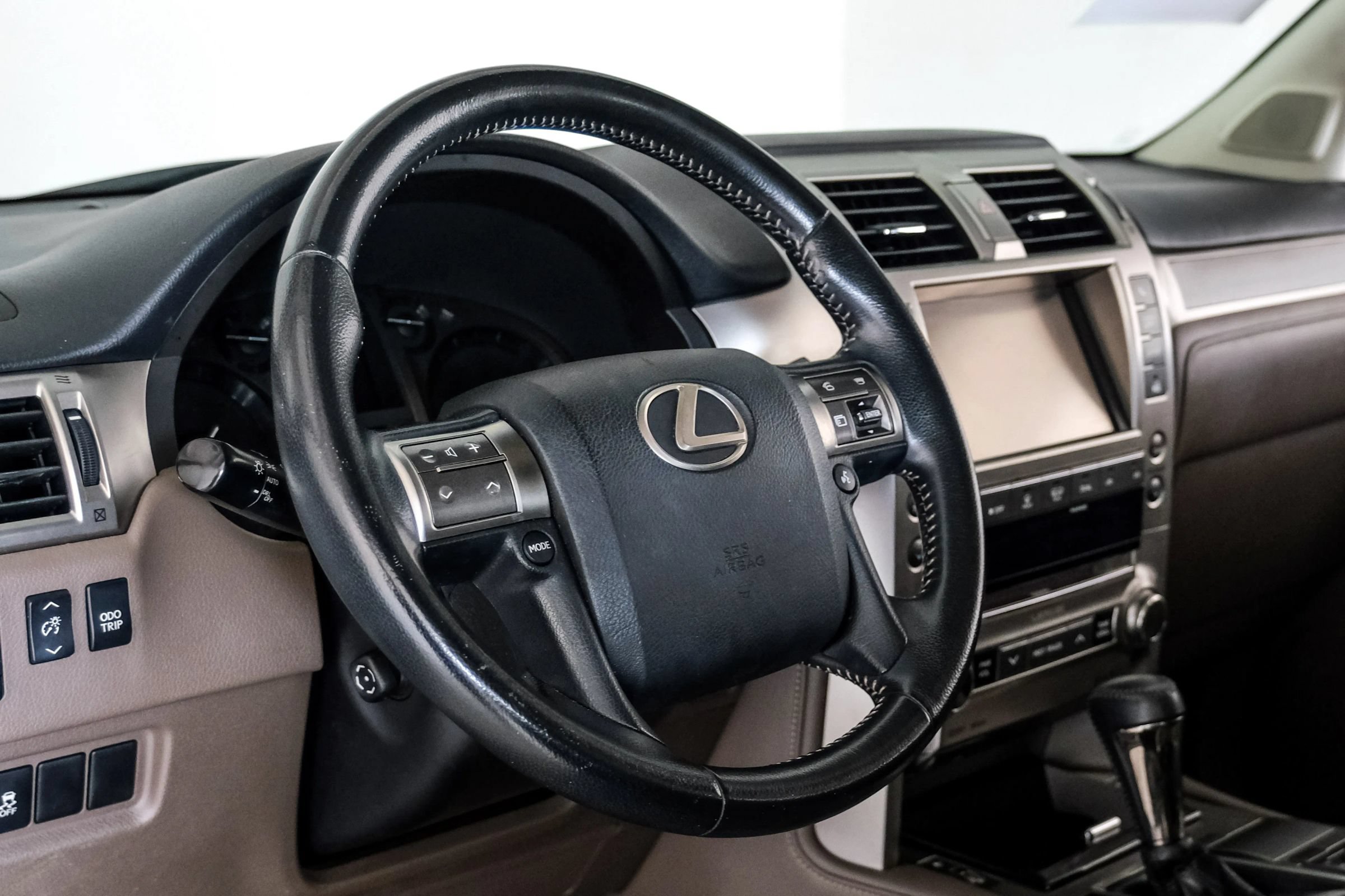 Used 2018 Lexus GX 460 w/ Navigation Package AWD/4WD image 12