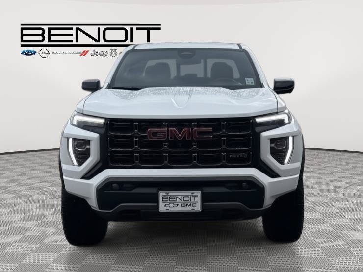 Used 2024 GMC Canyon AT4 w/ AT4 Premium Package AWD/4WD image 2