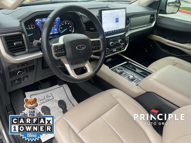 Used 2023 Ford Expedition XLT image 16