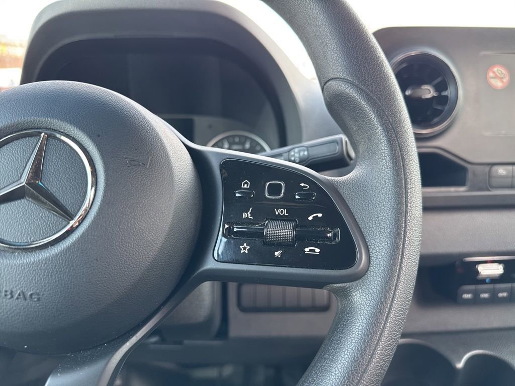 Used 2024 Mercedes-Benz Sprinter 2500 image 23