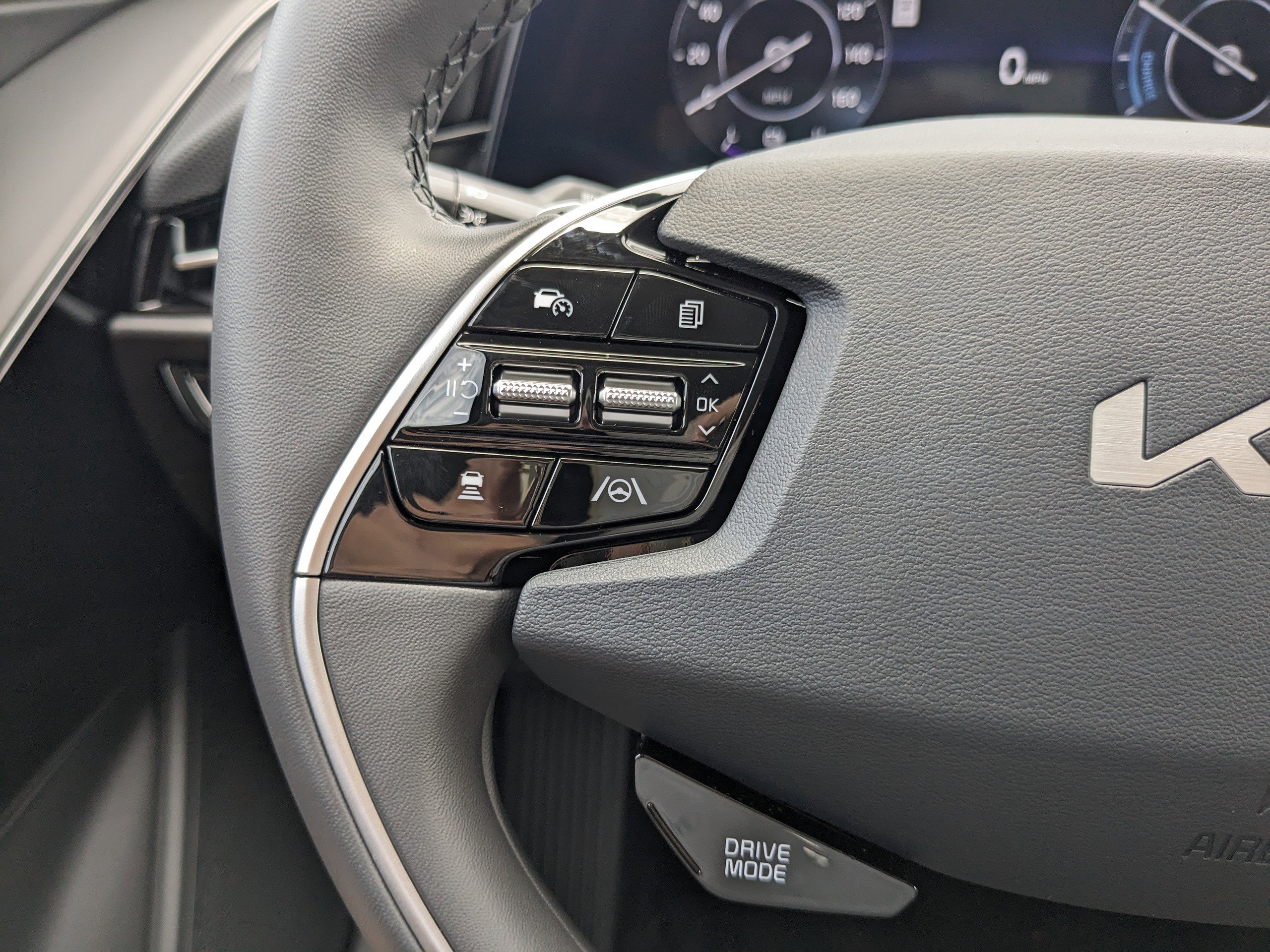 New 2025 Kia Niro Wind image 31