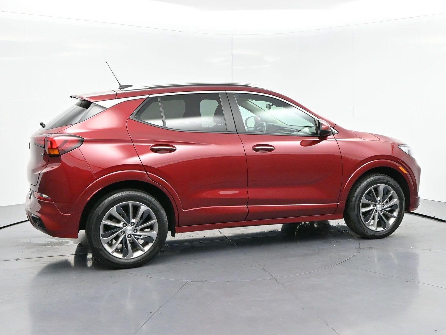 Used 2022 Buick Encore GX Select w/ Sport Touring Package AWD/4WD image 8