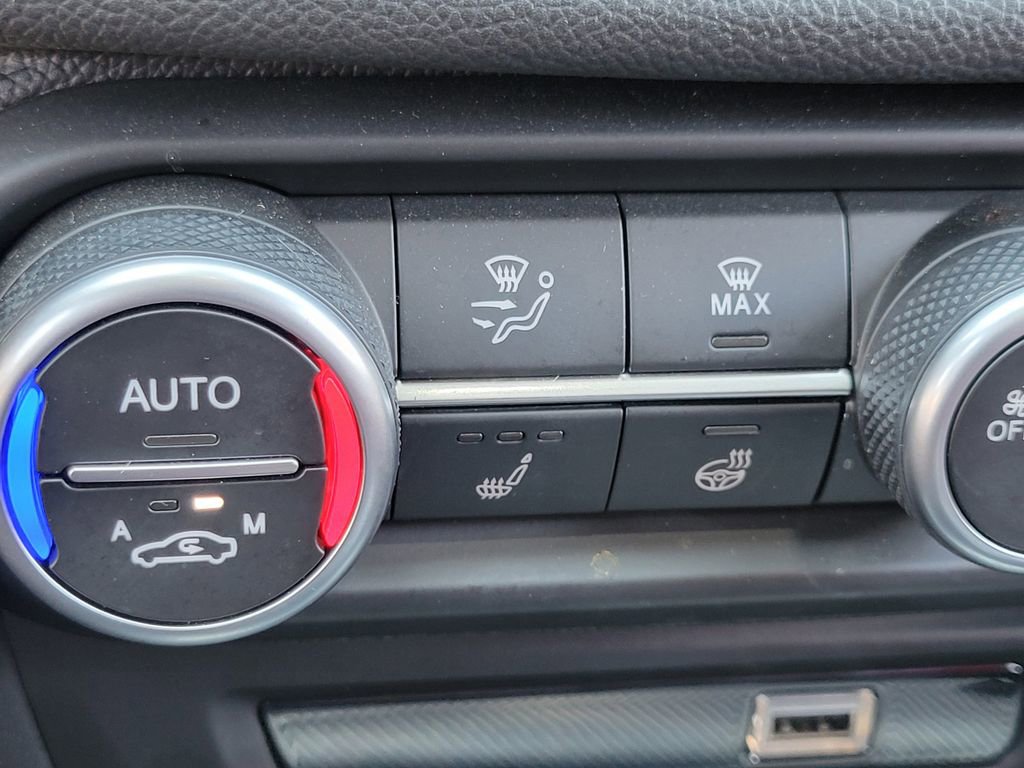 Used 2022 Alfa Romeo Giulia Veloce image 12